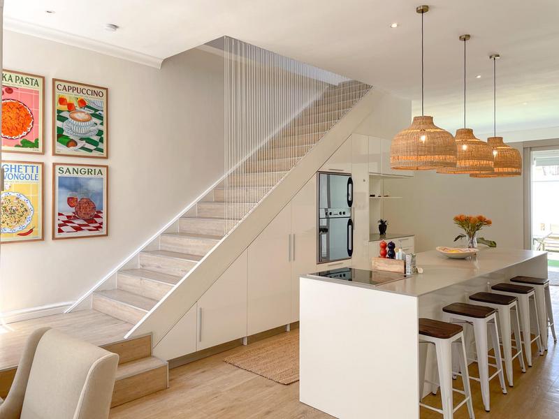 4 Bedroom Property for Sale in Sea Point Western Cape